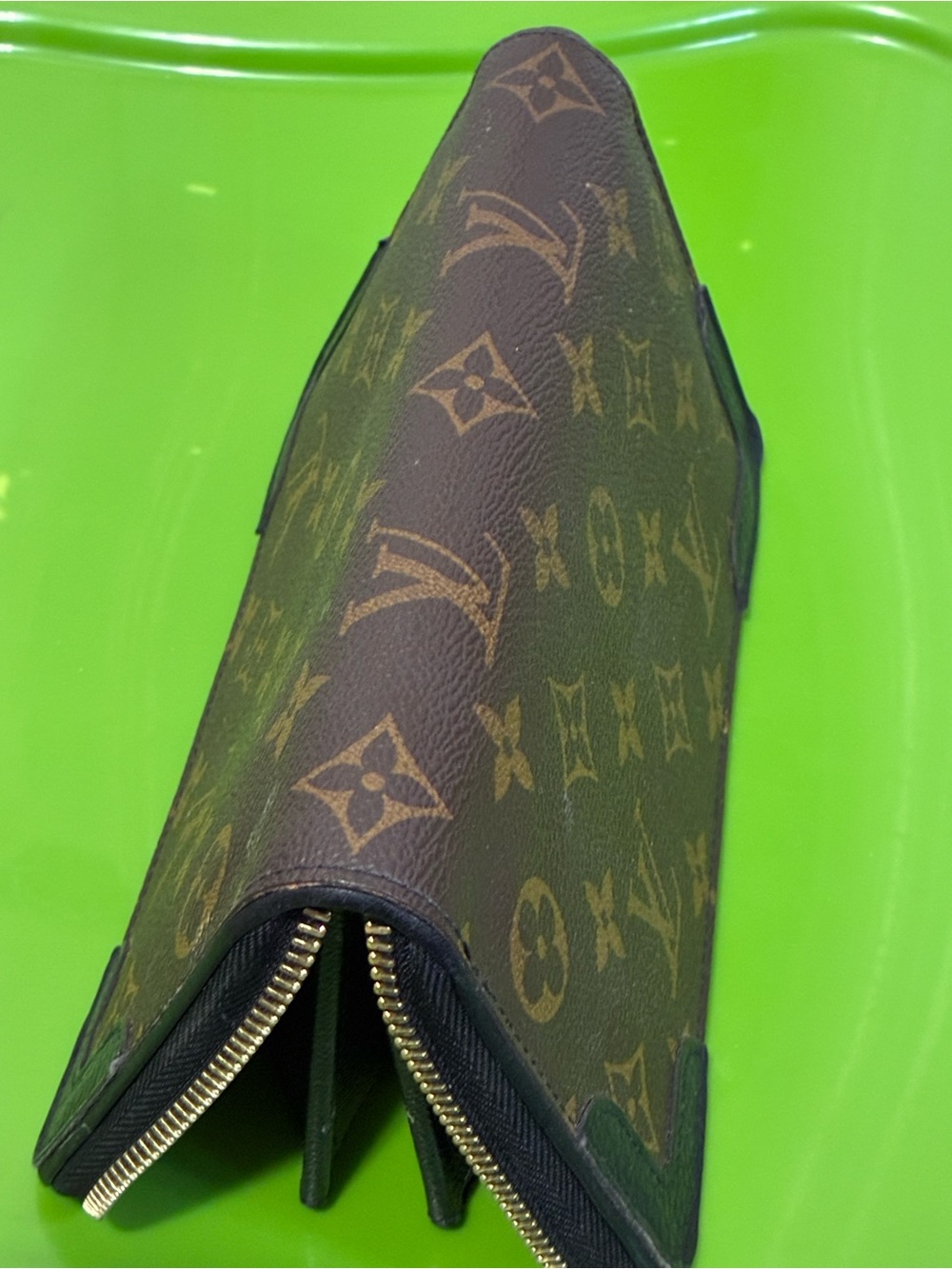 Louis Vuitton Monogram Zip Wallet with Black Trim and Gold Hardware - Picture 8 of 17